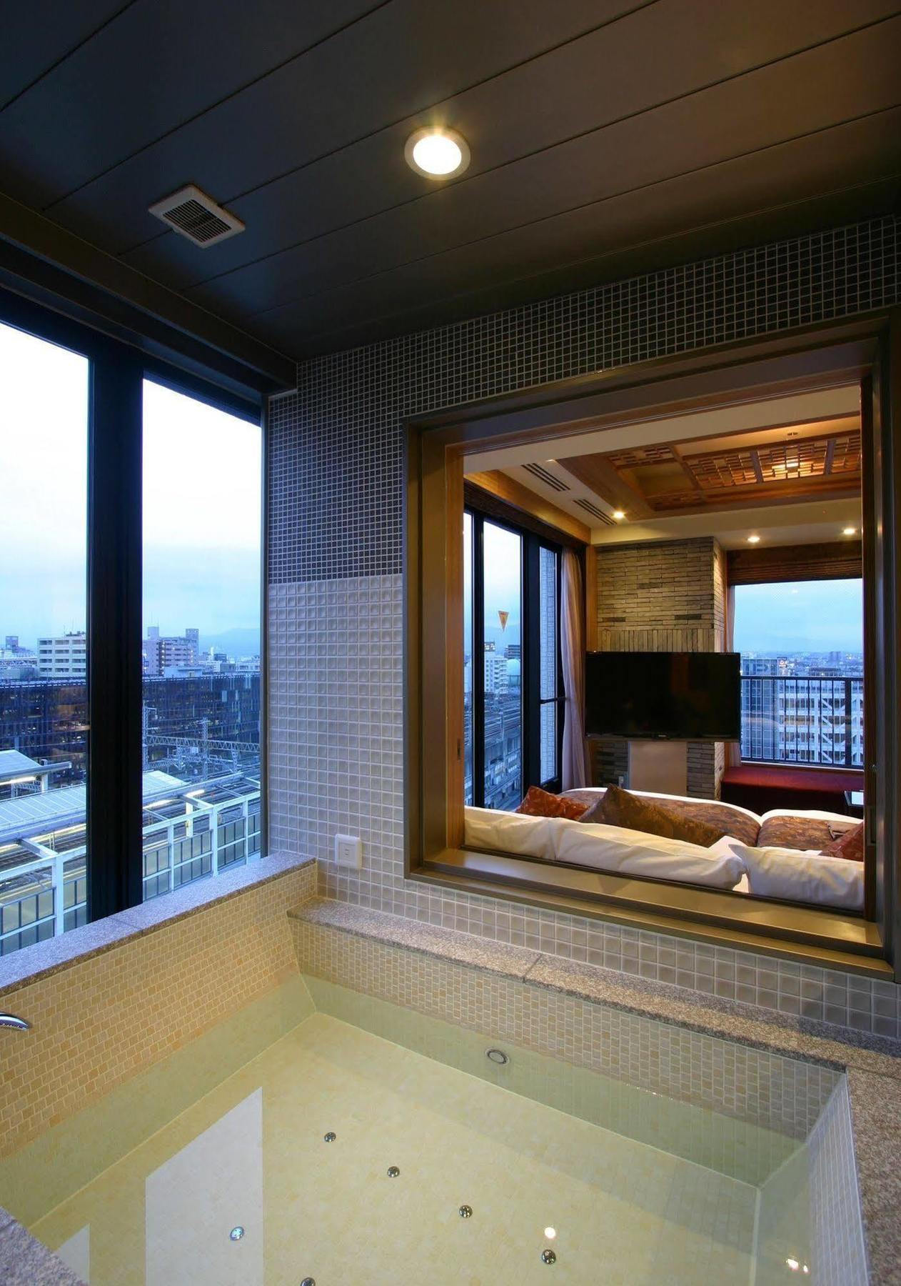 Hotel Coco Grand Такасаки Экстерьер фото